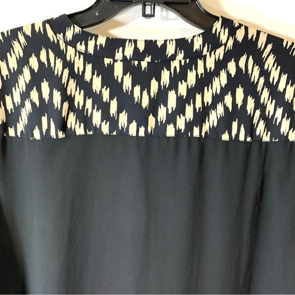 2/$35 Chico’s black and Tan Chevron Print Tunic - Picture 5 of 12